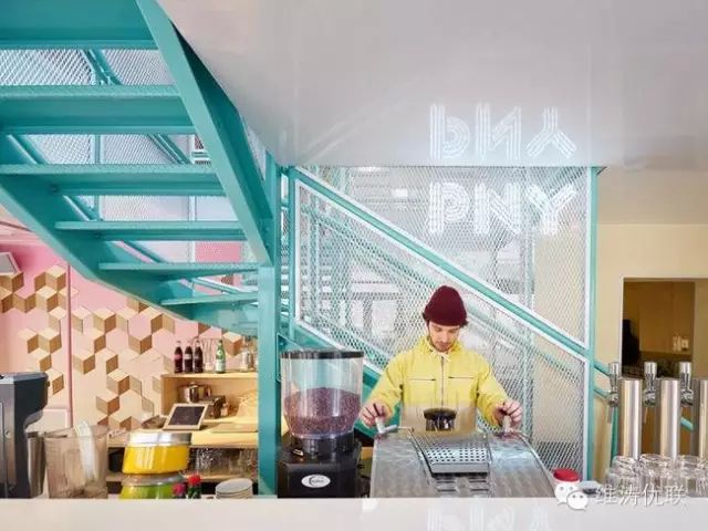 一家巴黎的漢堡店
